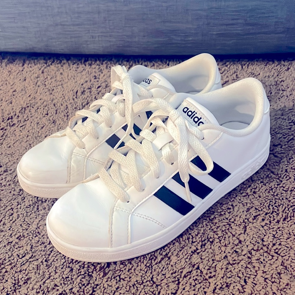 Adidas Grand Court Sneakers